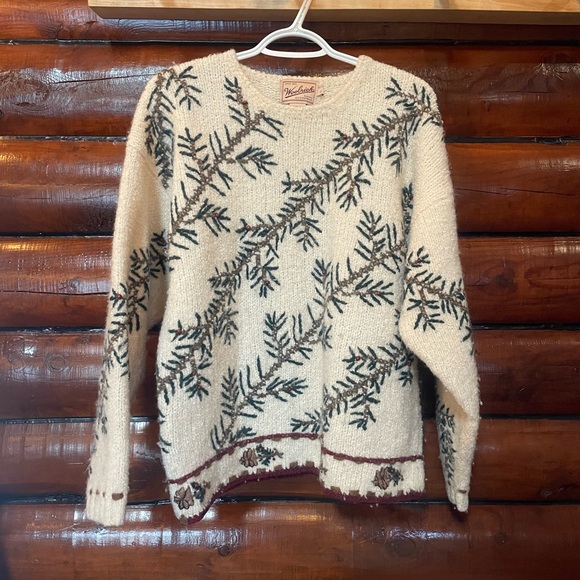 Woolrich Cream and Green Crew Neck Sweater - Picture 9 of 15